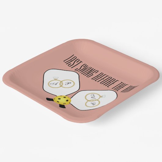 Letztes Swing vor der Ring-Hochzeit Pickleball Pappteller (Gewinkelt)