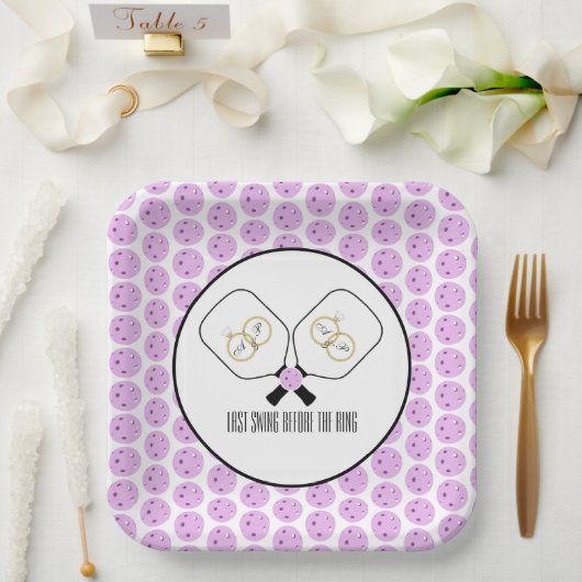 Letztes Swing vor der Ring-Hochzeit Pickleball Pappteller (Hochzeit)