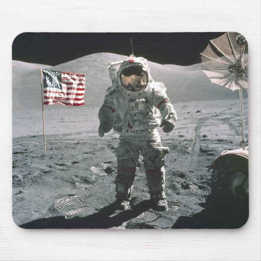 Letztmann Apollo 17 auf dem Mond Mousepad (Vorne)