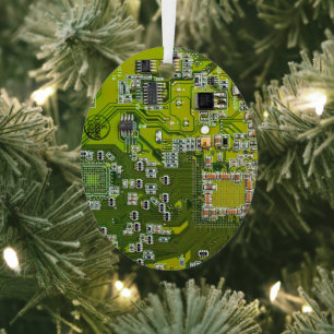 Leuchtend grüne Computergehäuse Ornament Aus Metall