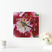 leuchtend rote Tulpe Quadratische Wanduhr (Zuhause)