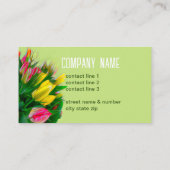 leuchtend rote und gelbe Tulpen auf Frühlinggrün Visitenkarte (Rückseite)