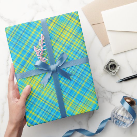 Leuchtende Diamanten zur Koordinierung KARIERTER 8 Geschenkpapier (Schenken)