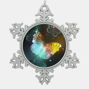 Leuchtende Schmetterlinge und Nachtfalter Schneeflocken Zinn-Ornament