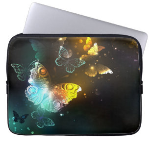 Leuchtende Schmetterlinge und Nachtschmetterlinge Laptopschutzhülle