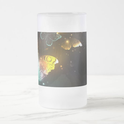 Leuchtende Schmetterlinge und Nachtschmetterlinge Mattglas Bierglas (Mittel)