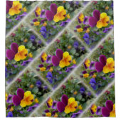 leuchtende Stiefmütterchen Duschvorhang (Vorderseite)