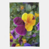 leuchtende Stiefmütterchen Geschirrtuch (Vertikal)