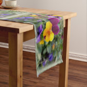 leuchtende Stiefmütterchen Großer Tischläufer (Beispiel)