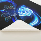 Leuchtende Unendlichkeit mit blauer Rose Sherpadecke (3/4)