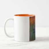 Leuchtende Wind-Libelle Zweifarbige Tasse (Links)