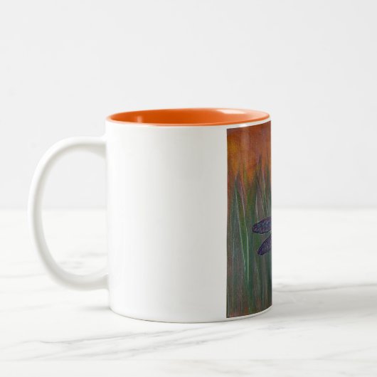 Leuchtende Wind-Libelle Zweifarbige Tasse (Links)