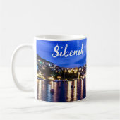 Leuchtender Hafen in Sibenik, Kroatien Kaffeetasse (Links)