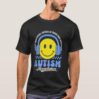 Leuchtet in ihrem eigenen Spektrum Autismus-Bewuss T-Shirt