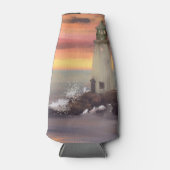 Leuchtturm an der Küste mit rosa und orangefarbene Flaschenkühler (Vorderseite)