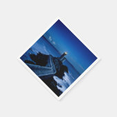 Leuchtturm an der Wand im Ozean in der Nacht Serviette (Ecke)