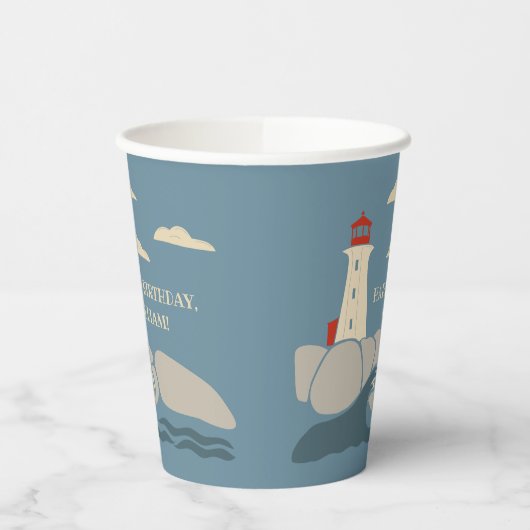 Leuchtturm an einer felsigen Küste Pappbecher (Links)
