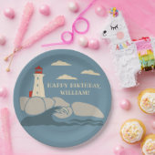 Leuchtturm an einer felsigen Küste Pappteller (Party)