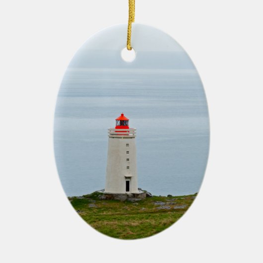 Leuchtturm auf der Halbinsel Vatnsnes - Island Keramik Ornament (Vorne)