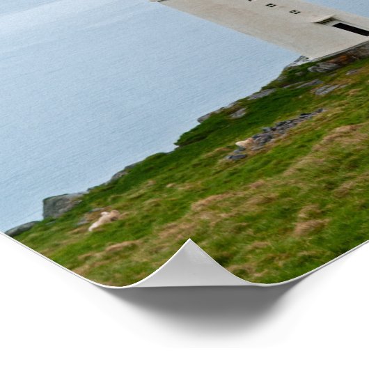 Leuchtturm auf der Halbinsel Vatnsnes - Island Poster (Ecke)