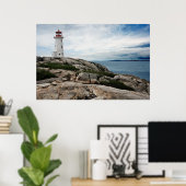 Leuchtturm auf der Peggy-Bucht Poster (Heimbüro)