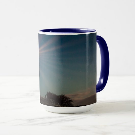 Leuchtturm auf einem Hügel Shinting at Night Tasse (VorderseiteRechts)