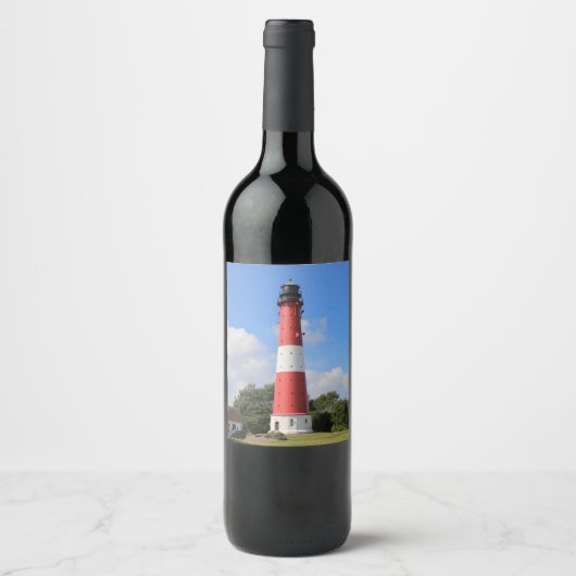 Leuchtturm auf Insel Pellworm im Sommer Weinetikett (Vorderseite)