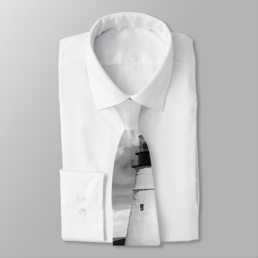 Leuchtturm Graue Schwarz-weiße Wolken Seascape Oce Krawatte (Gebunden)