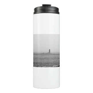 Leuchtturm in der Ferne Thermosbecher