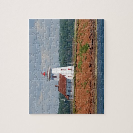 Leuchtturm in Nordumberland am Prinz Edward Puzzle (Vertikal)