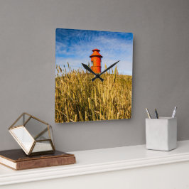 Leuchtturm in Stykisholmur, Island Quadratische Wanduhr