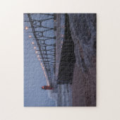 Leuchtturm-Pier am Nachtpuzzlespiel Puzzle (Vertikal)