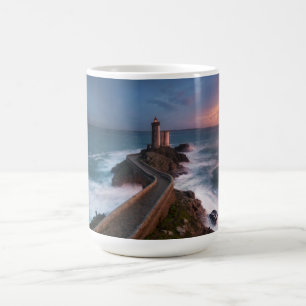 Leuchtturm-Sonnenuntergang Plouzané   Finistère, Kaffeetasse