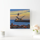Leuchtturm Sunset Quadratische Wanduhr (Zuhause)
