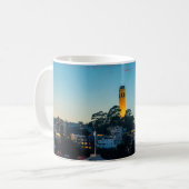 Leuchtturm über der Bucht Kaffeetasse (Vorderseite Links)