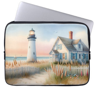 Leuchtturm und Cottage am Meer im Wasserfarben-Sti Laptopschutzhülle