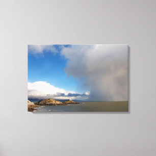 Leuchtturm und nahender Sturm Leinwanddruck