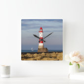 Leuchttürme | Beachy Head Lighthouse England Quadratische Wanduhr (Zuhause)