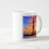Leuchttürme | Itapuã Lighthouse Bahia Brasilien Jumbo-Tasse (Vorderseite Rechts)