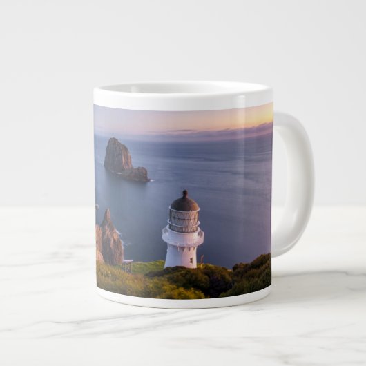 Leuchttürme | Lighthouse Cape Brett Neuseeland Jumbo-Tasse (Vorderseite Rechts)