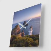 Leuchttürme | Lighthouse Cape Brett Neuseeland Quadratische Wanduhr (Winkel)