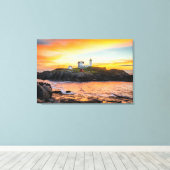 Leuchttürme | Nubble Lighthouse Maine Leinwanddruck (Insitu (Holzboden))