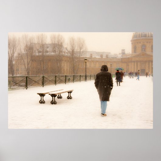 Leute, die in der Schneeplakette spazieren gehen Poster (Vorne)