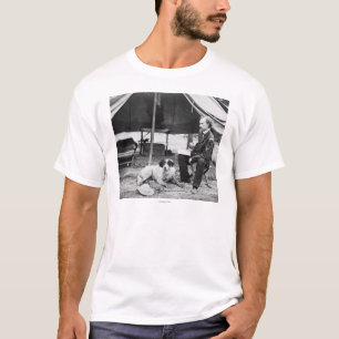 Leutnant Georger Custer PhotographVirginia T-Shirt