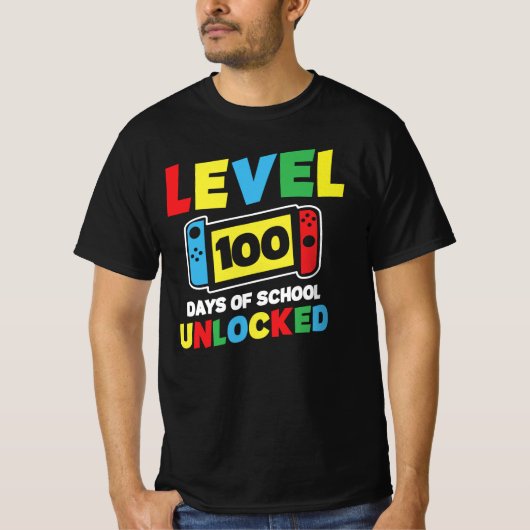 Level 100 Tage Schule freigeschaltet T-Shirt (Vorderseite)