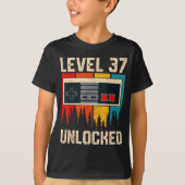 Level 37 Unlocked Video Game Controller Birthday M T-Shirt (Vorderseite)