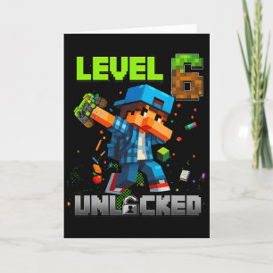 Level 6 freigeschaltet Lustiger Geburtstagsjunge P Karte