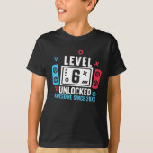 LEVEL 6 UNLOCKED Gamer Birthday – Custom Year T-Shirt (Vorderseite)