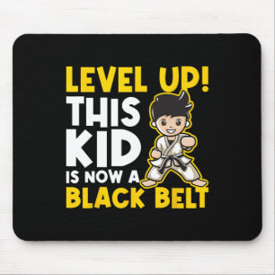 Level Up Dieses Kind Ist Jetzt Ein Schwarzgurtel - Mousepad