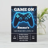 Level Up Gamer Birthday Invitation – Neon Game Einladung (Stehend Vorderseite)